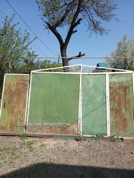 Продам забор металлический