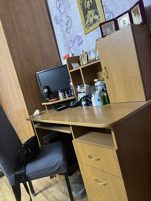 Продам Компьютерный Стол!