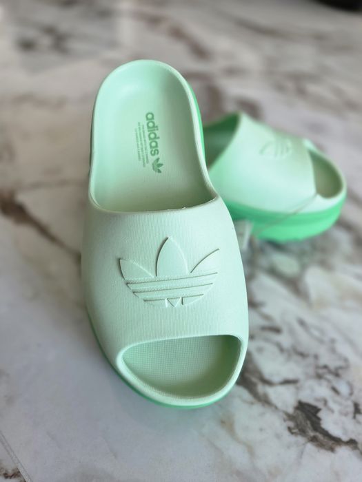 Adidas нови дамски чехли 37
