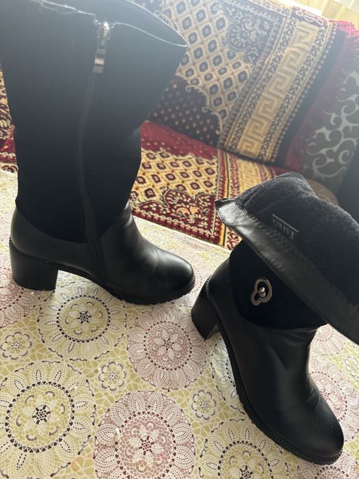 Женские кожанные сапоги -37 размер натуральная кожа и замш, натуральны