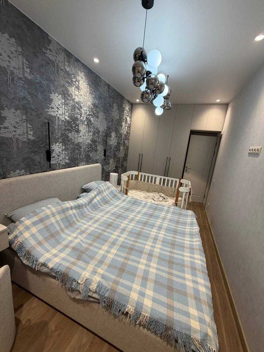 СРОЧНО !! Продаётся квартира в Яшнабаде 2/4/4 ( 47 кв/м ) Авиасозлар 3