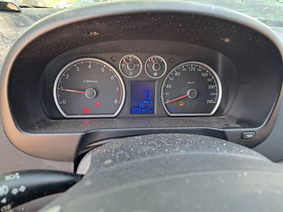 Хюндай i30 1,6i на части