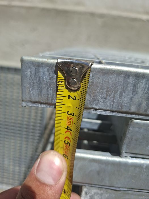 Grilaje zincate galvanizate