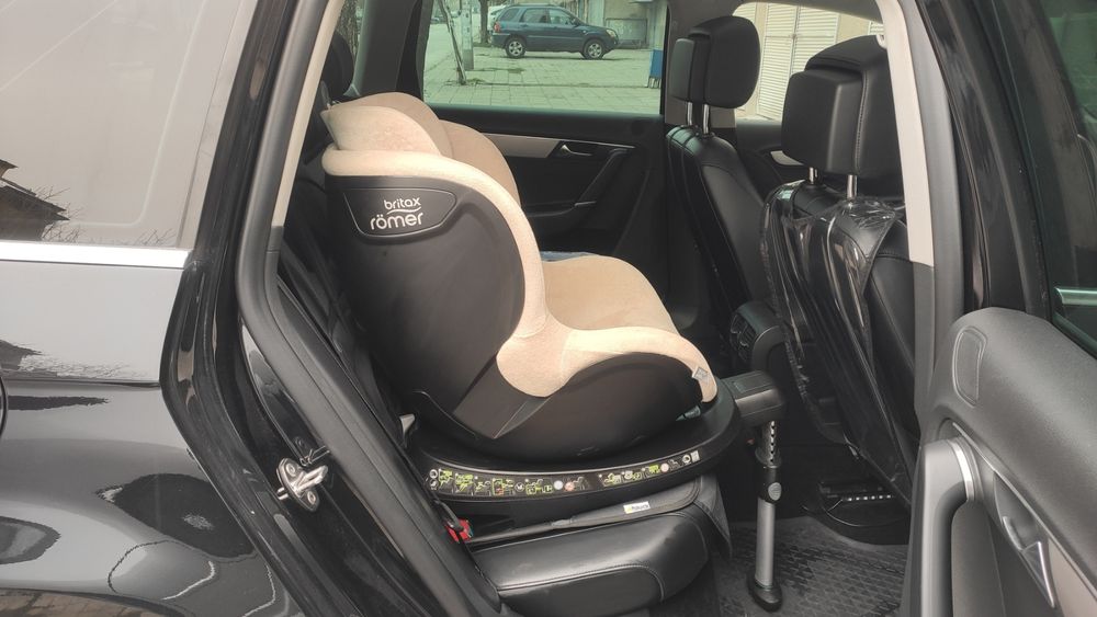 Детско столче за кола Britax Römer DUALFIX 2 R