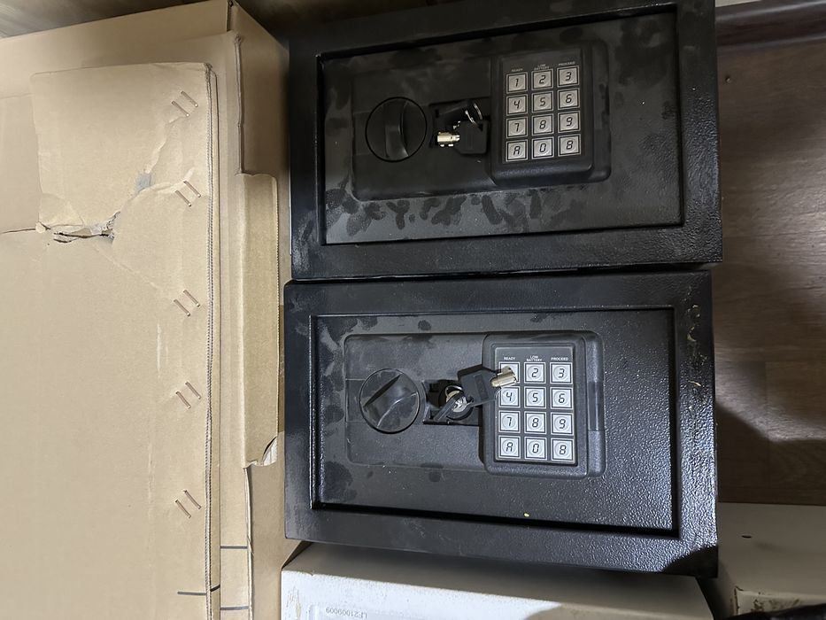 Seyf sotiladi xolati zor