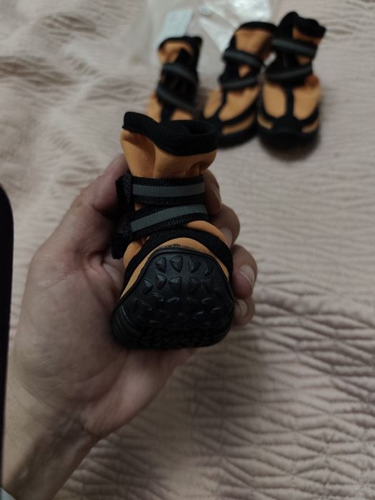 Продам обувь для собак размер xs