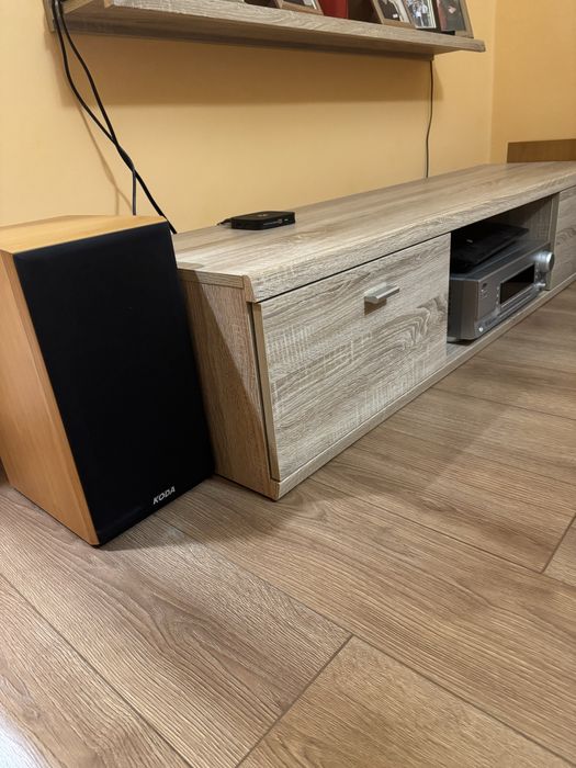 Продавам холска секция