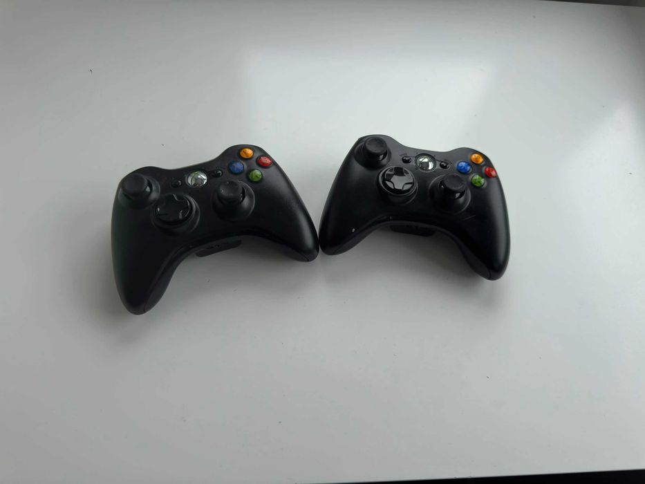 Xbox 360 500GB + Kinect + 2 Controllere + 11 Jocuri
