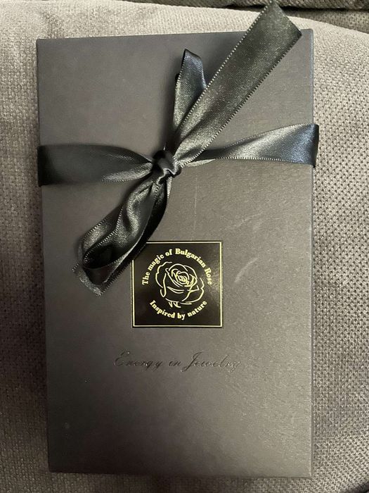 Позлатено колие листо от роза