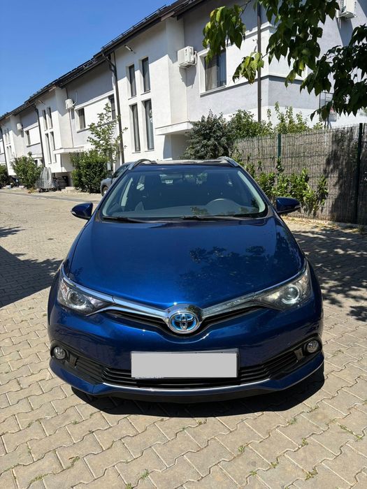 Toyota Auris Hybrid