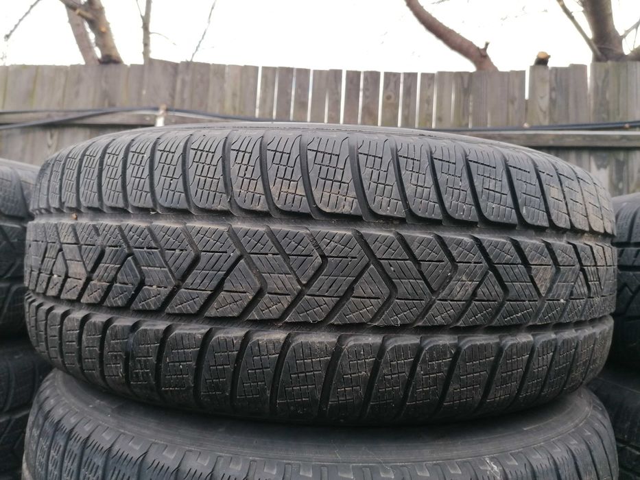 Set 4 Anvelope Iarna Pirelli ScorpionWinter 235 60 R18 ci25