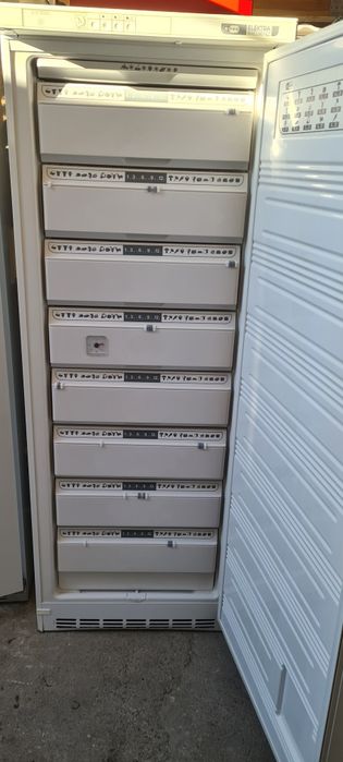 Фризер ElectraBregenz- Liebherr 162см 8+1 чекмеджета