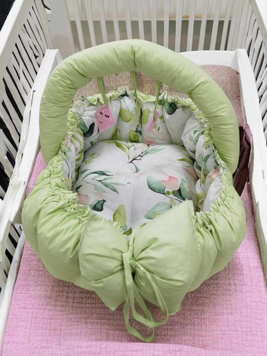 Гнездо за бебе с активна гимнастика