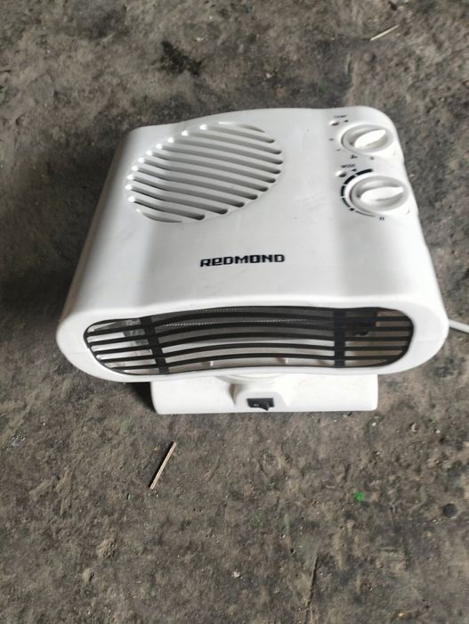 Продам новый утюг