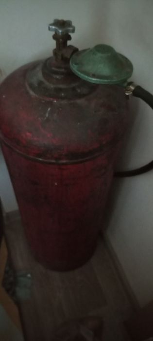 Газовый баллон большой