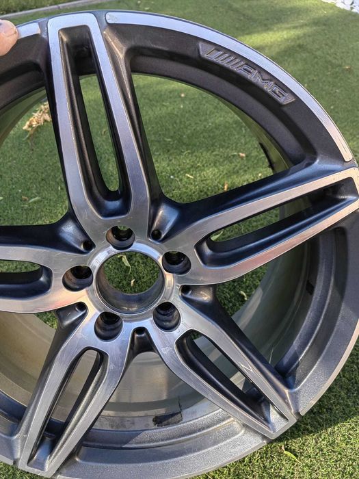 Джанта 19" AMG Mercedes E-класа 9Jx19H2 ET49