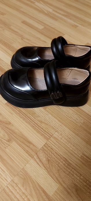 Туфли на девочку