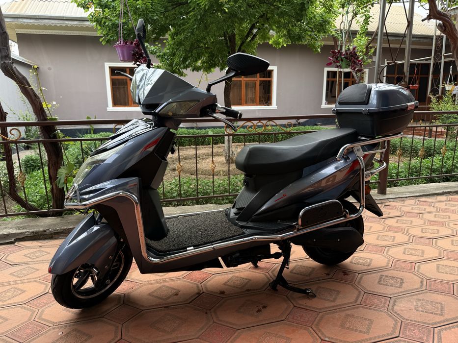 Skuter sotiladi 6 ta batarea