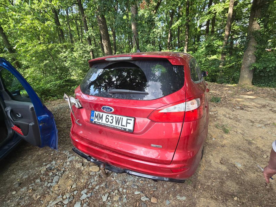 Ford Focus mk3 1.6 eco boost avariat. Doner Car