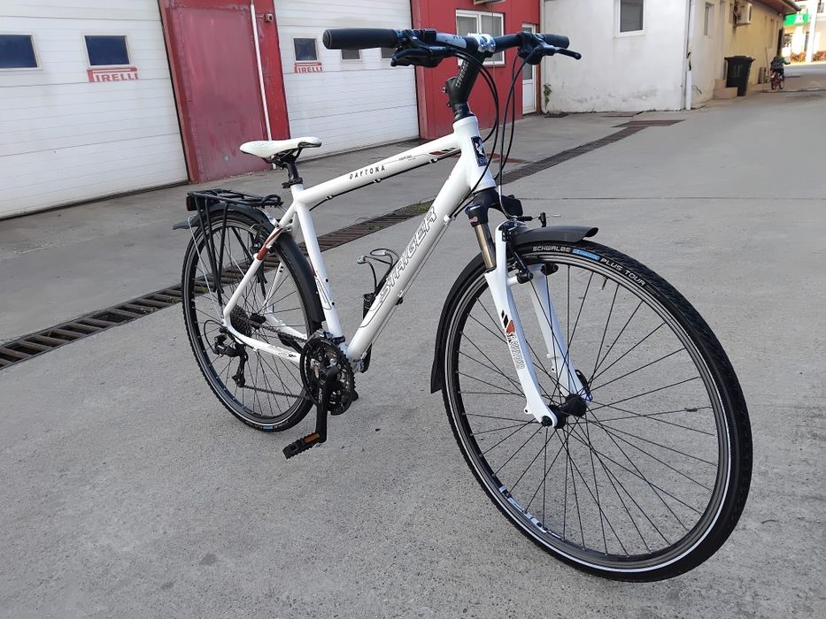 Vând bicicleta din aluminiu pentru bărbați