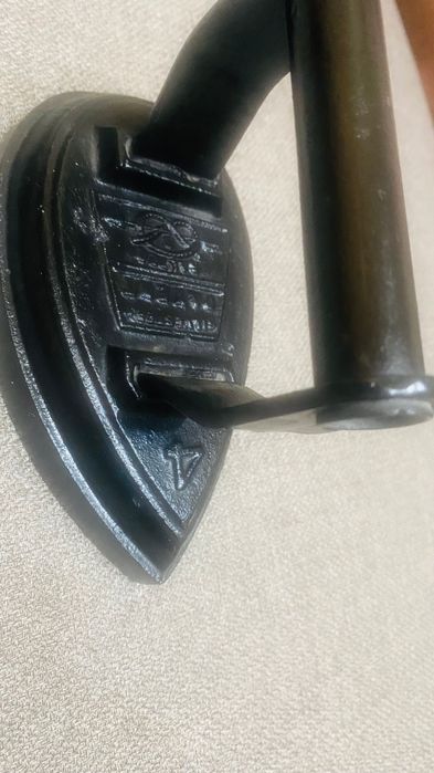 Антикварни ютии 2бр