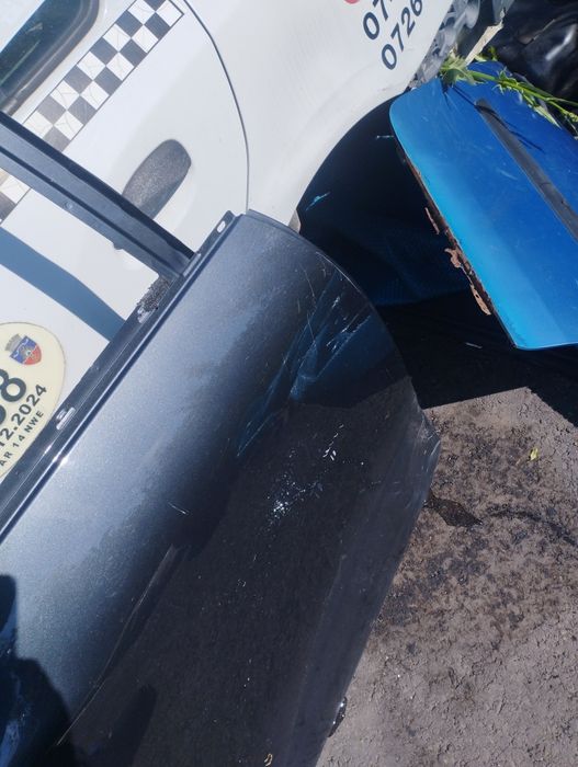 Ușa dreapta spate Logan 3