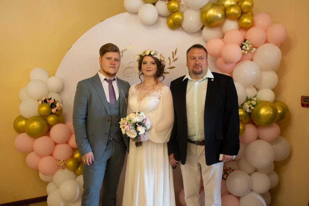 Опытный Ведущий / Тамада. от 2 до 6 часов.