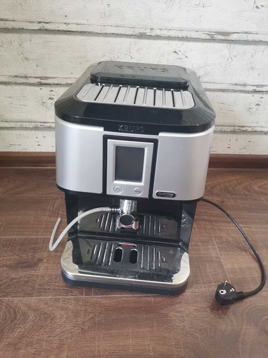 Продавам кафеавтомат Krups EA88