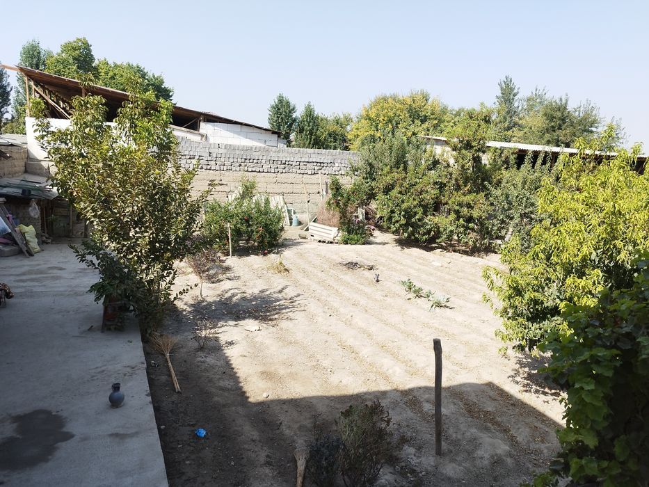 Yer sotiladi 3 sotix