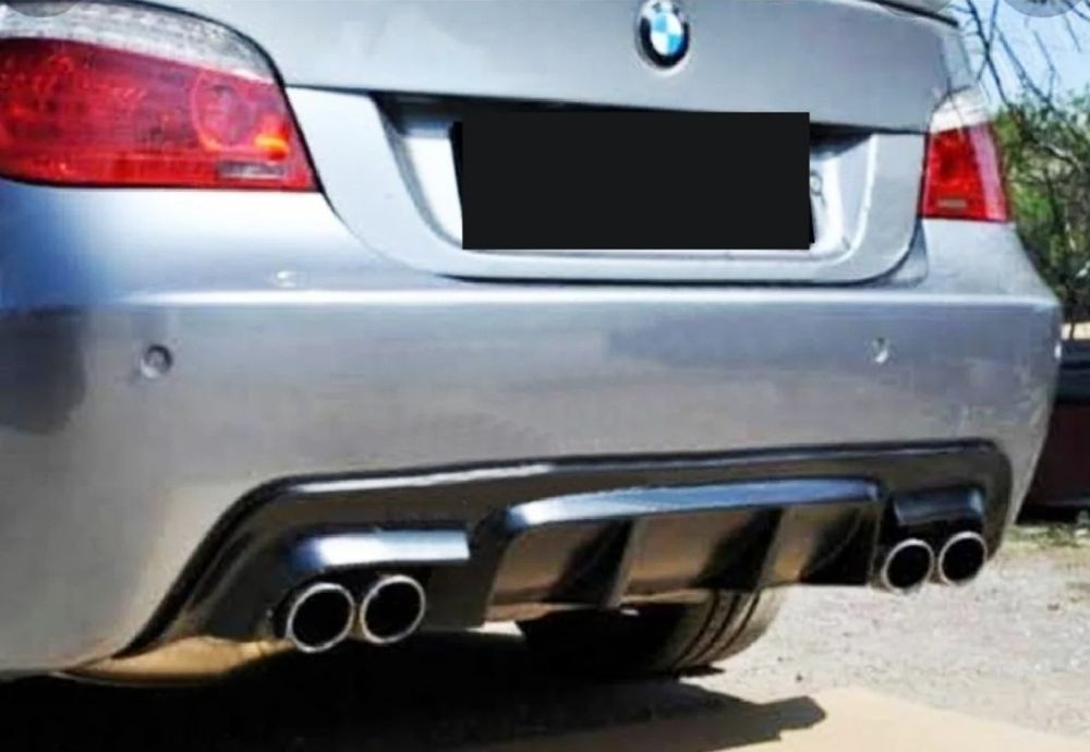 Difuzor bara spate prelungire lip BMW Seria 5 E60 negru lucios