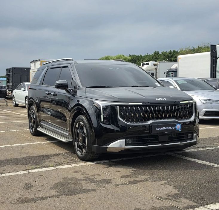 Kia Carnival 2024 diesel, 44.989 € — imagine 2