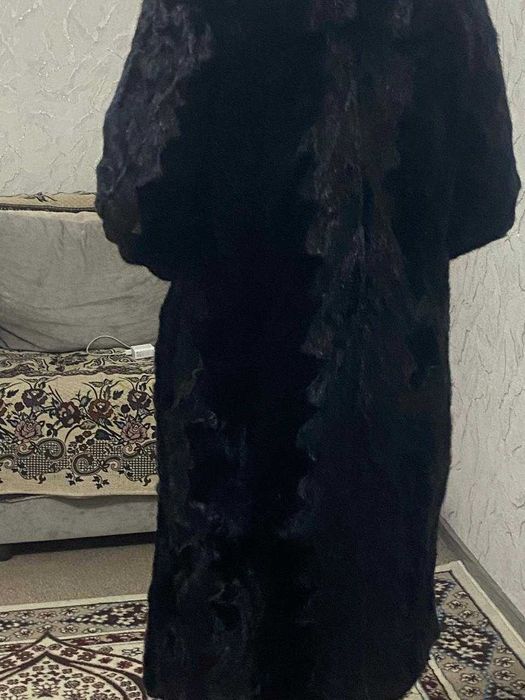 Продам норковую шубу