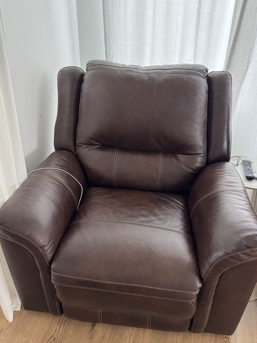 Canapea si fotoliu cu recliner din piele naturala- Mobexpert