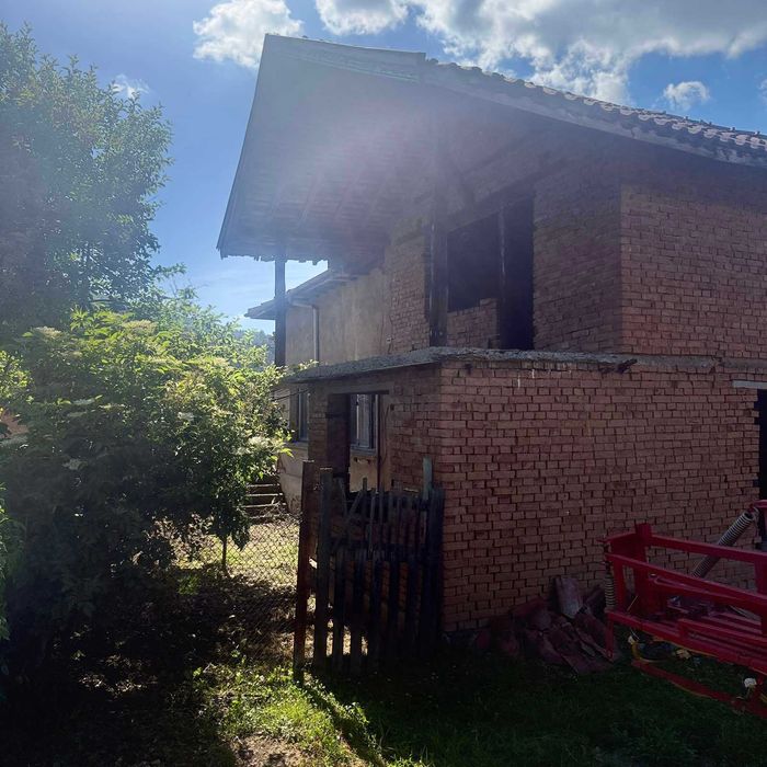 Продава се Къща в с. Долно Камарци, Област София-област - 80 кв.м за 988 €/кв.м - Снимка #1