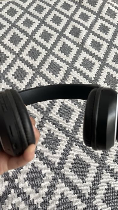 Наушники с ушками котика