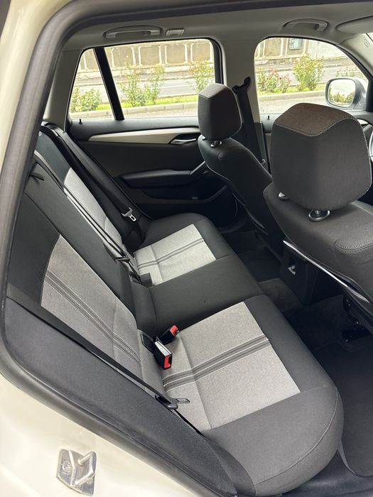 BMW X1 2012 — imagine 5