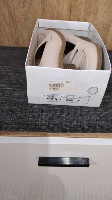 Дамски бежови ежедневни обувки ном 37