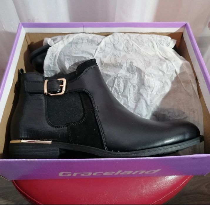 Ghete dama, înlocuitor piele