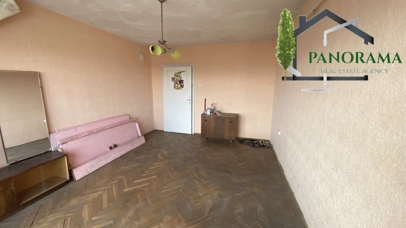 Продава се Тристаен апартамент в Шумен, Добруджански - 80 кв.м за 893 €/кв.м - Снимка #1
