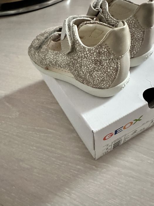 Детски самдали Geox