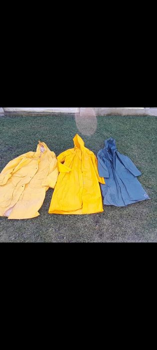 Pelerine, costum,pantaloni ptr ploaie/30 leibucata