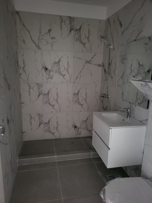 Execut interior și exterioare!