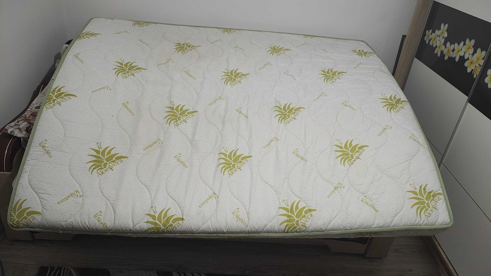 Vând saltea pat (160x200)