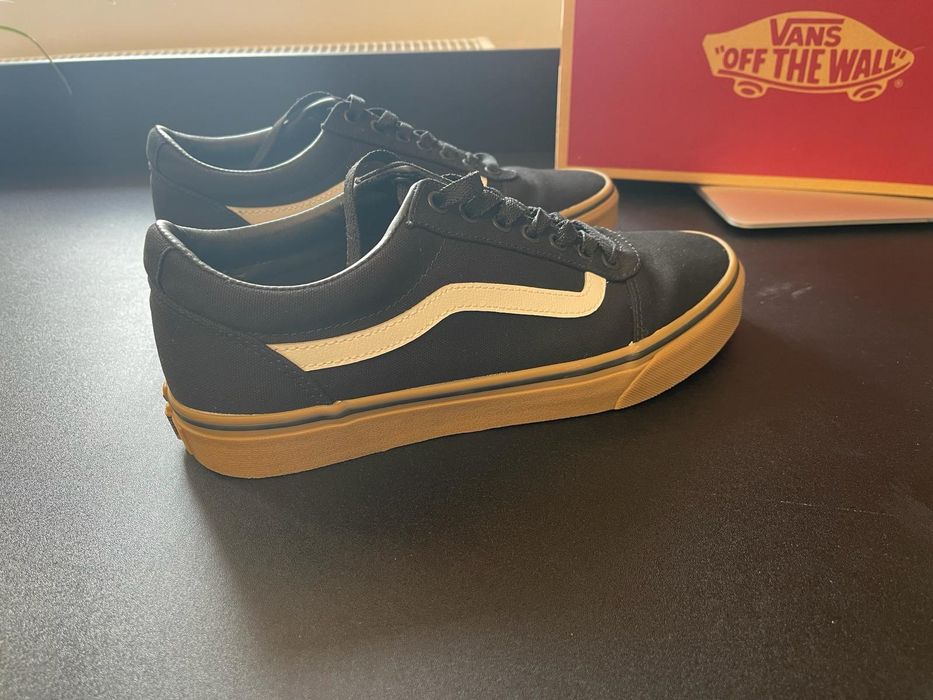 Pantofi VANS Ward (Canvas) Black/Gum mărime 43