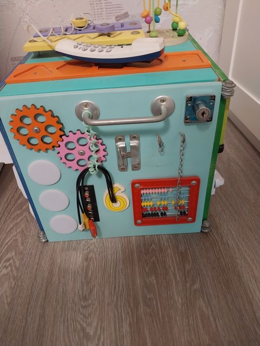Бизиборд игрушка