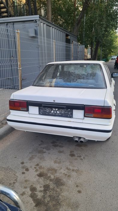 Nissan bluebird  1988
