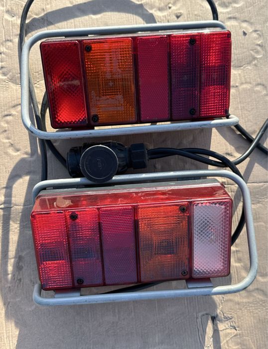 Lampi semnalizare remorca/rulota marca Hella Germania