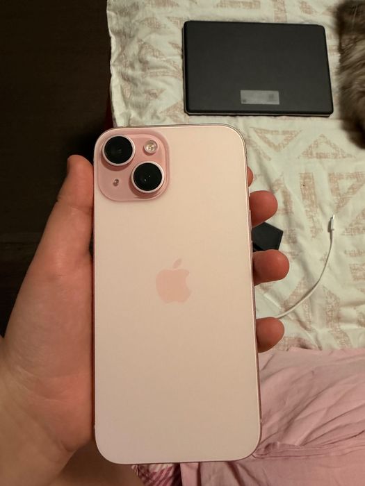 Айфон 15 , розовый
