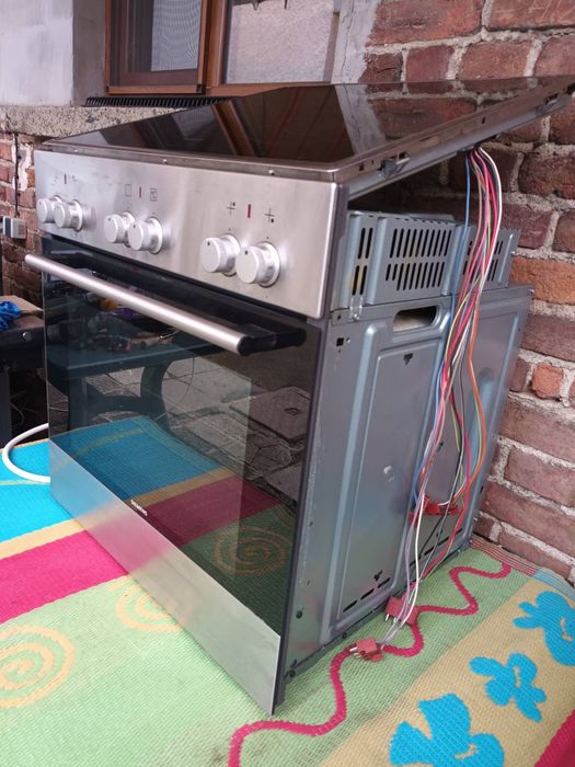 Сименс Фурна за вграждане  д керамични  котлони