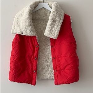 Червен дамски елек